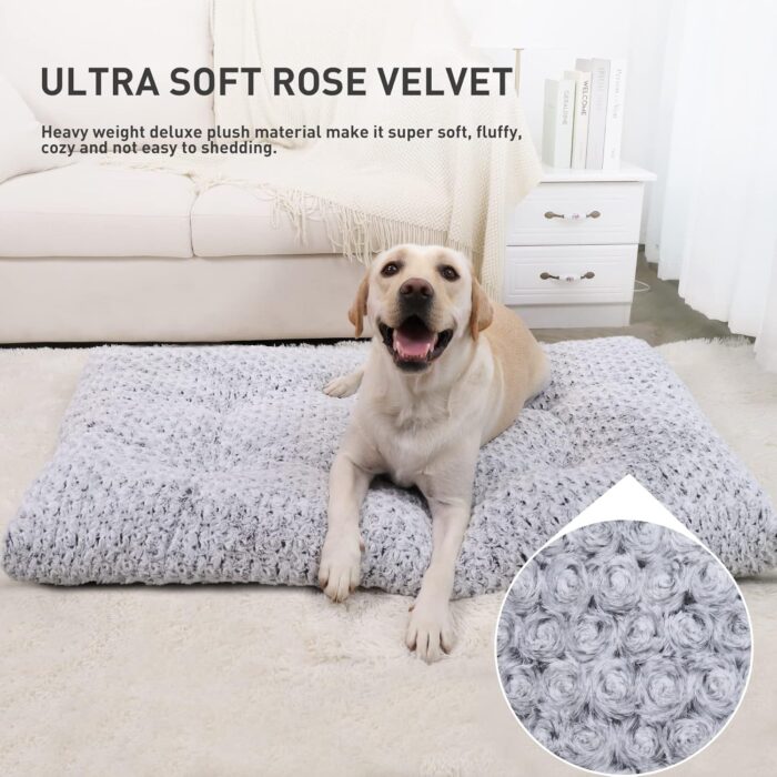 KSIIA Washable Dog Bed Deluxe Plush Dog Crate Beds Comfy Kennel Pad Anti-Slip Pet Sleeping Mat for Large, Jumbo, Medium, Small Dogs Breeds, 35" x 23", Gray - Image 4